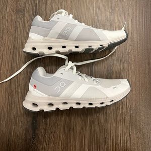 Oncloud cloud runners 6